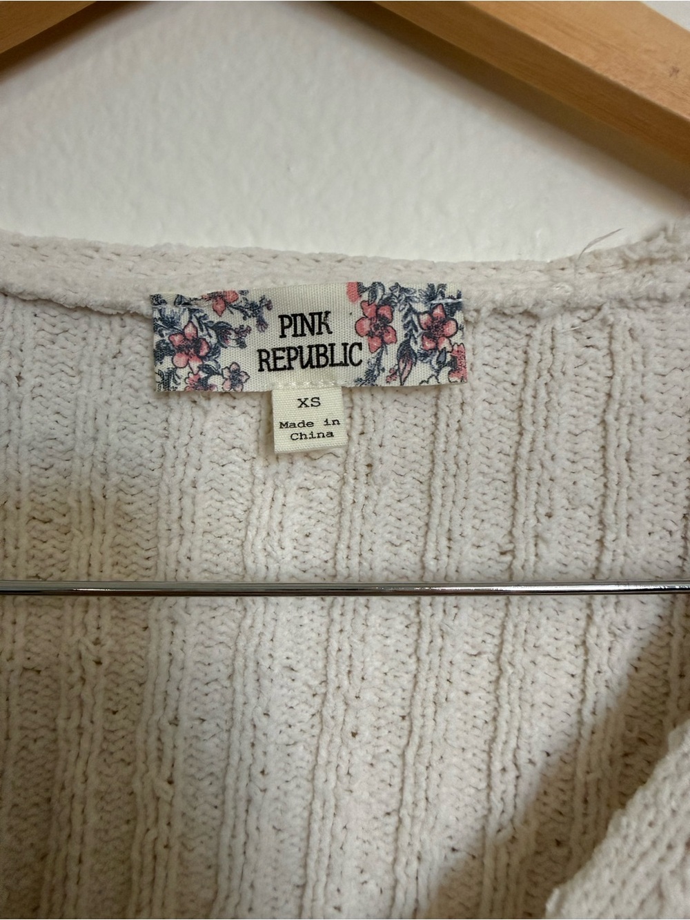 Pink Republic Ribbed Knit Top - Picture 4 of 6